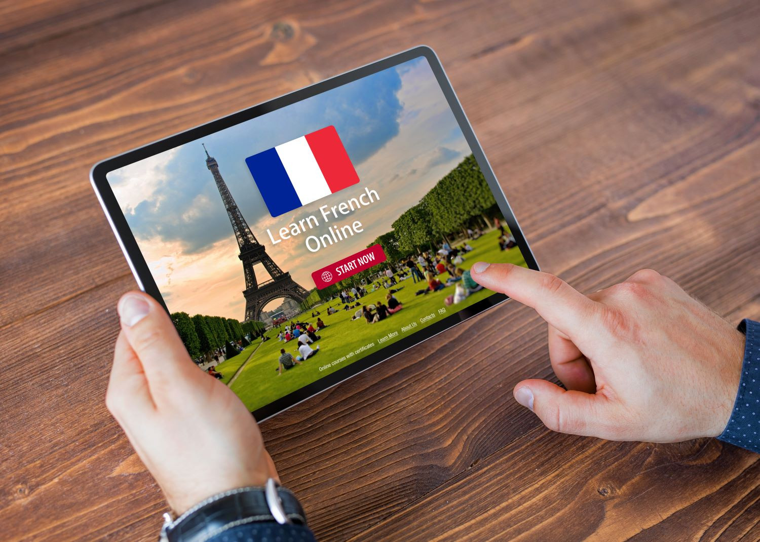 Czy warto zapisać się na kurs francuskiego online?