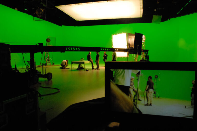główne_movie-production-visual-effects-green-screen-stage-2024-09-15-08-15-03-utc